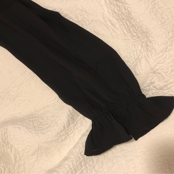 Forever 21 black blouse size 0X - Picture 6 of 10